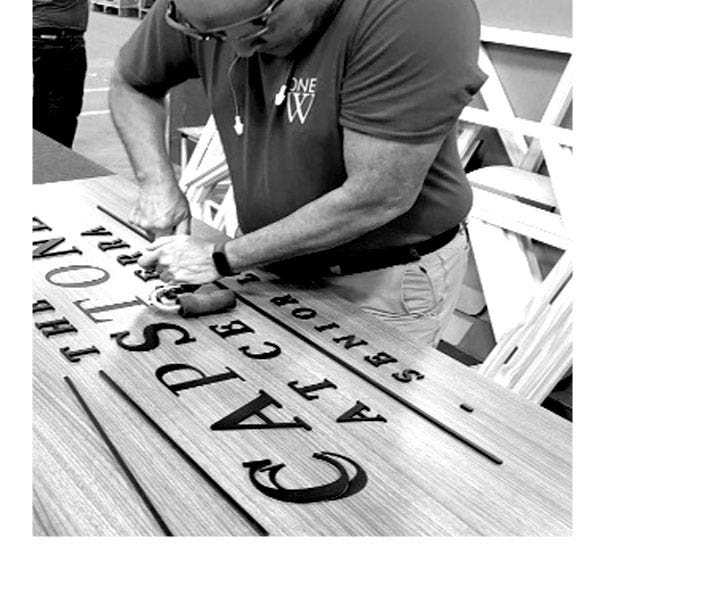 SIGNAGE-24.MBL_02