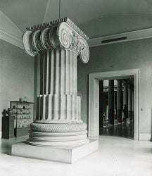 Marble_column_2